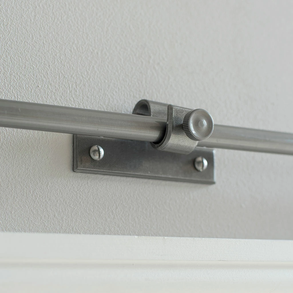 12mm Chapel Centre Bracket In Polished 4 12mm Chapel Centre Bracket In Polished - Image 2