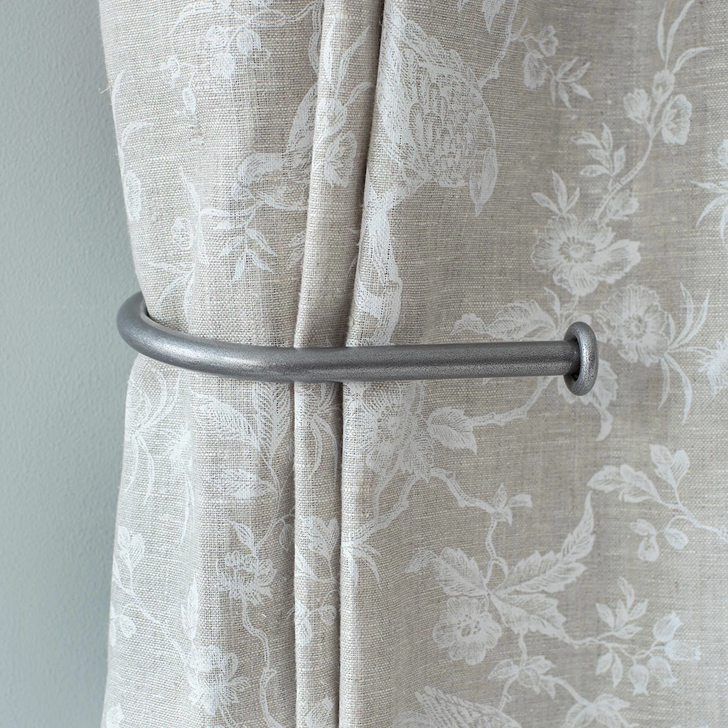 Large Button Holdback In Polished 4 Large Button Holdback In Polished - Image 2