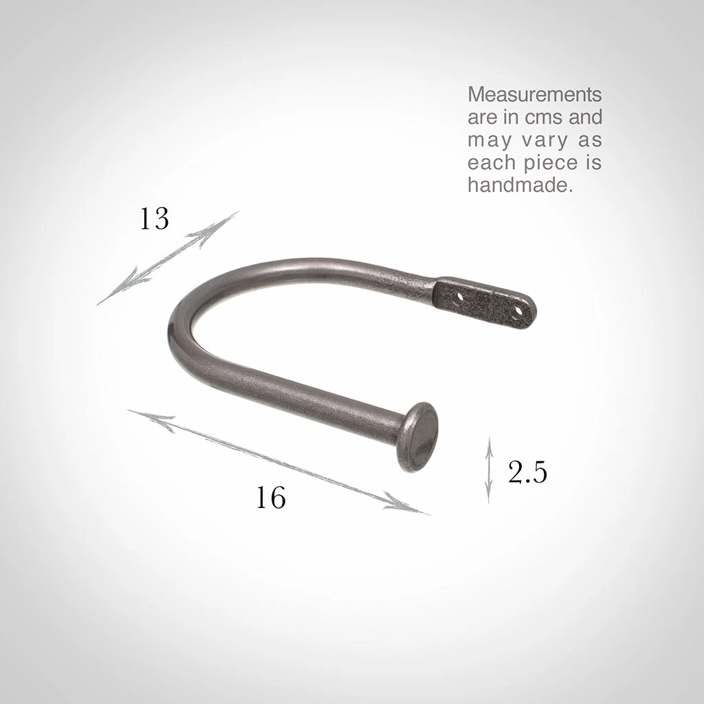 Large Button Holdback In Polished 5 Large Button Holdback In Polished - Image 3