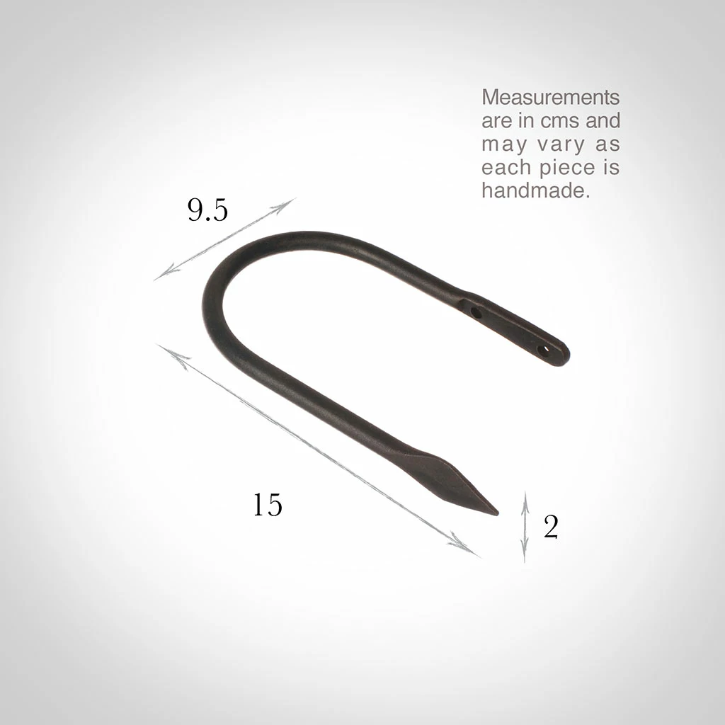 Small Spear Holdback In Beeswax 5 Small Spear Holdback In Beeswax - Image 3