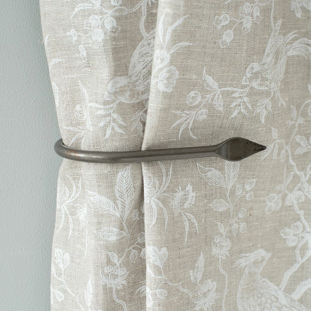 Small Spear Holdback In Polished 4 Small Spear Holdback In Polished - Image 2