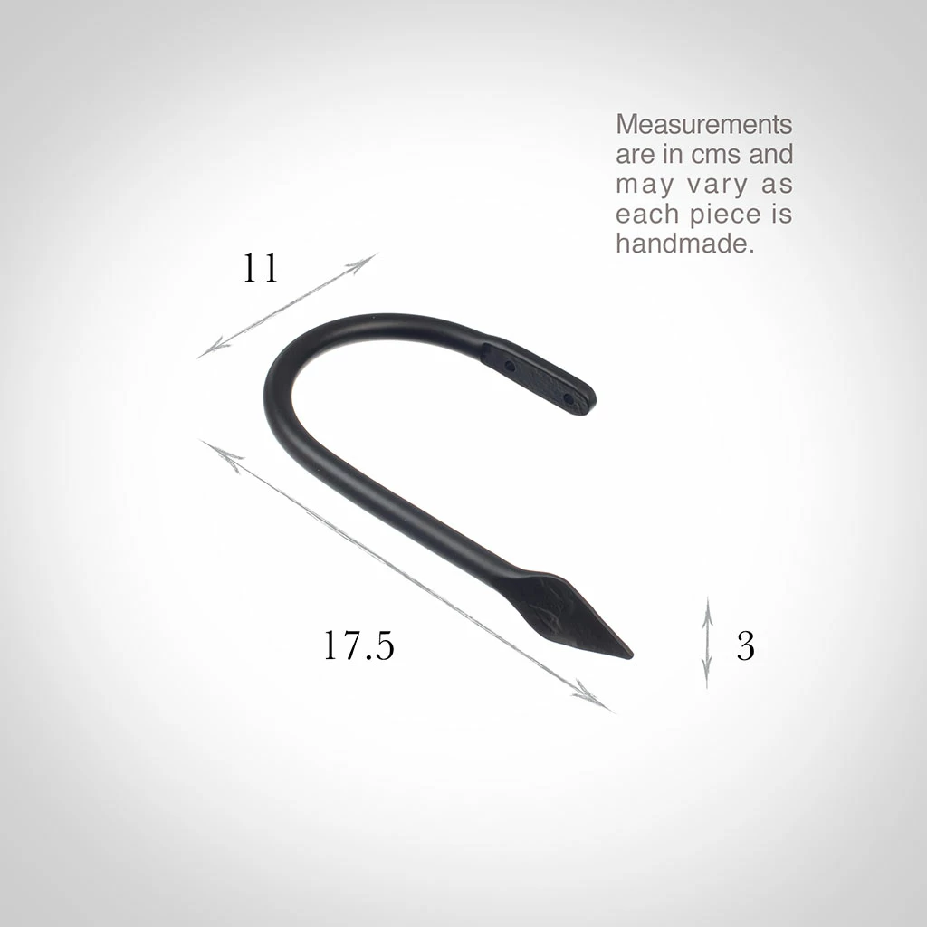 Large Spear Holdback In Matt Black 5 Large Spear Holdback In Matt Black - Image 3