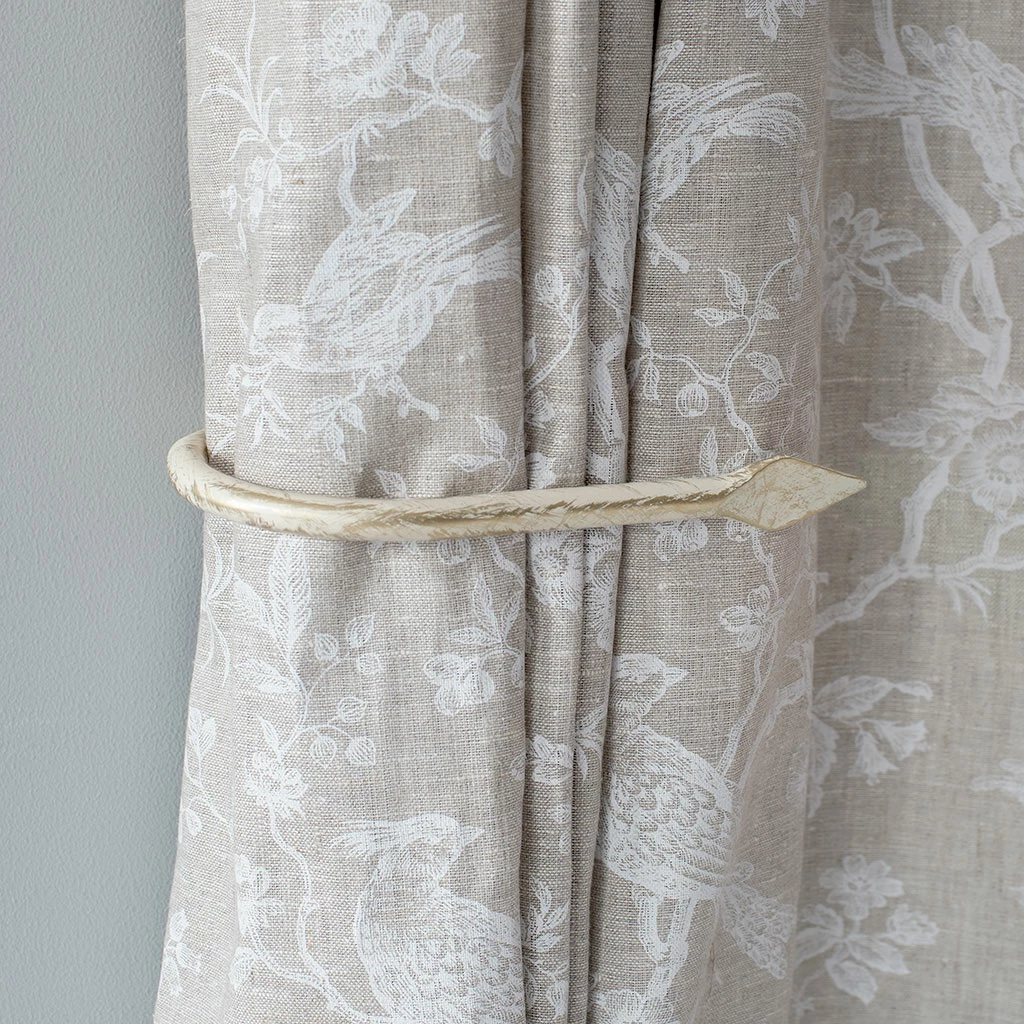 Large Spear Holdback In Old Ivory 5 Large Spear Holdback In Old Ivory - Image 3