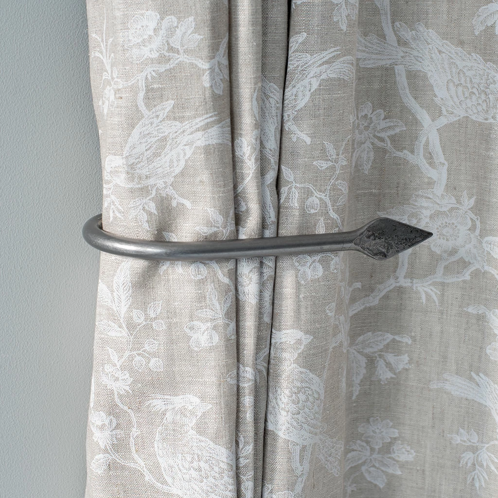 Large Spear Holdback In Polished 4 Large Spear Holdback In Polished - Image 2