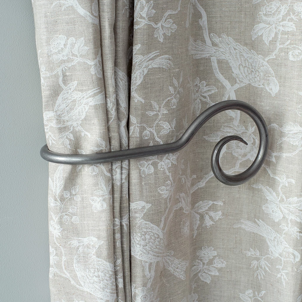 Large Bishop's Crook Holdback (Right Side) In Polished 4 Large Bishop's Crook Holdback (Right Side) In Polished - Image 2